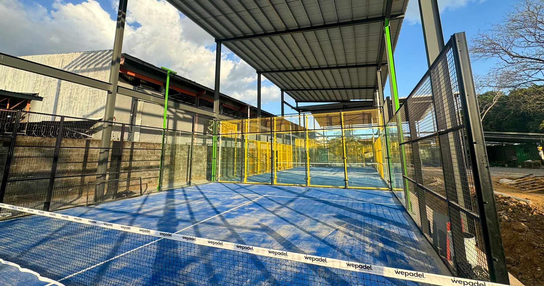 panama çatılı padel kort